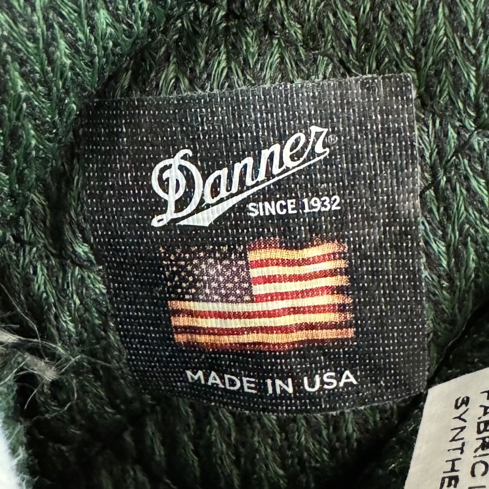 Danner reposhing this